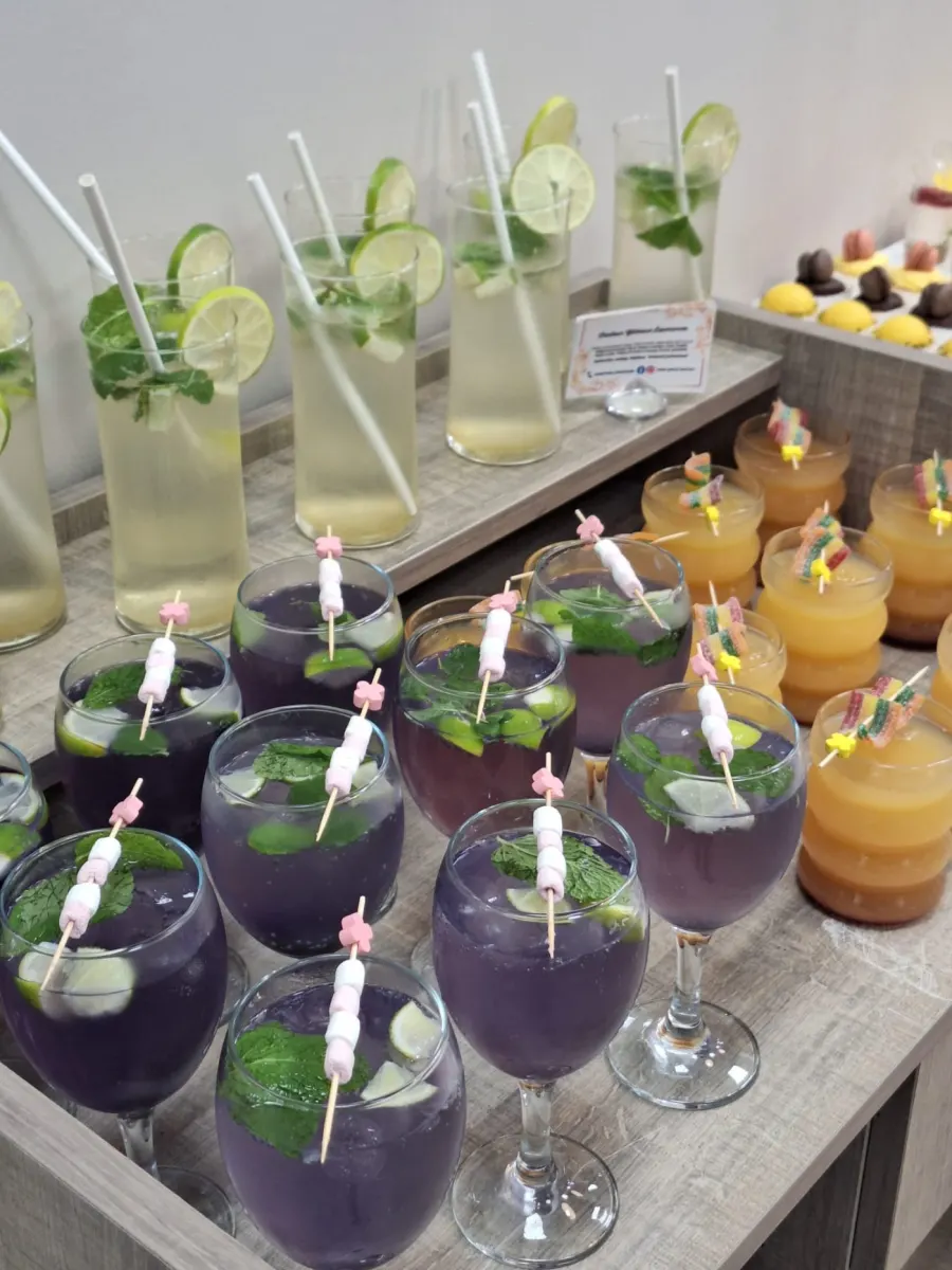 Buffet de desserts variés fait maison dans le Nord