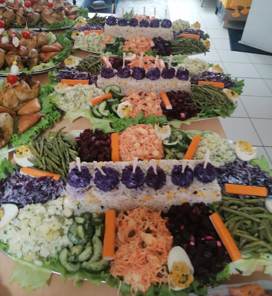 Plateau de bouchées apéritives préparées le jour même